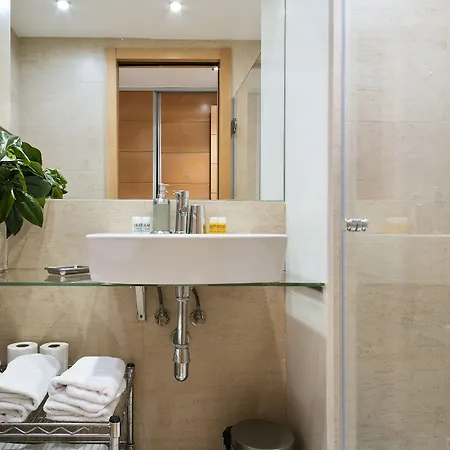Otel Lugaris Rambla 3 4*
